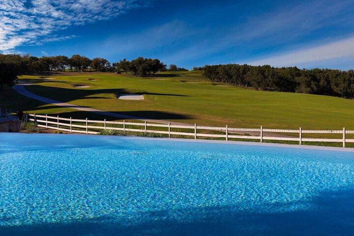 Pool 19 of 275