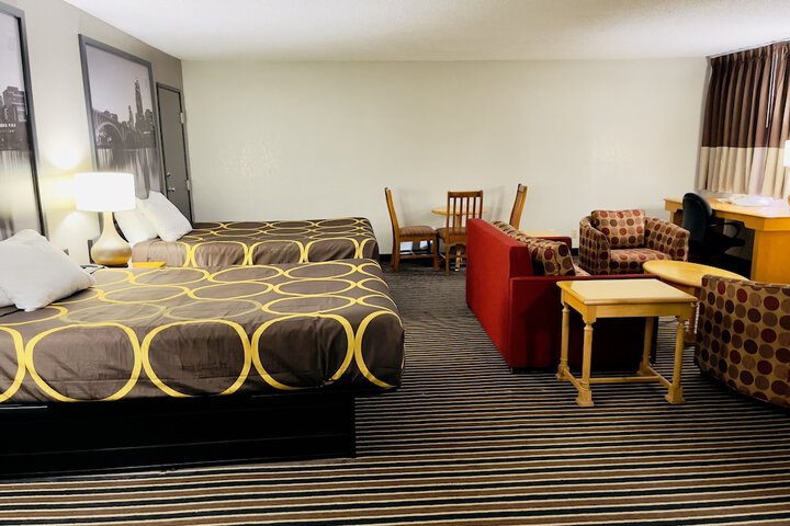 Room 29 of 65