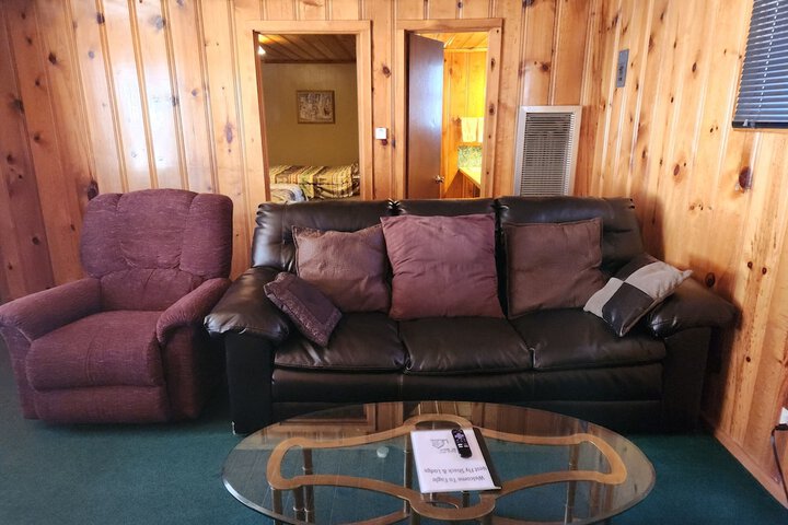 Eagle Nest Fly Shack and Lodge