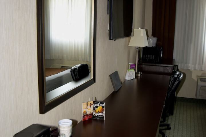 Room 37 of 67