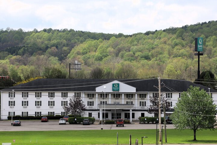 Quality Inn & Suites Bellville - Mansfield