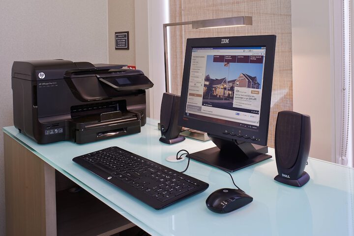Business Center 21 of 21