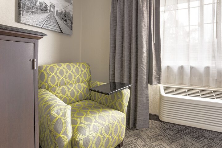 Room 32 of 54