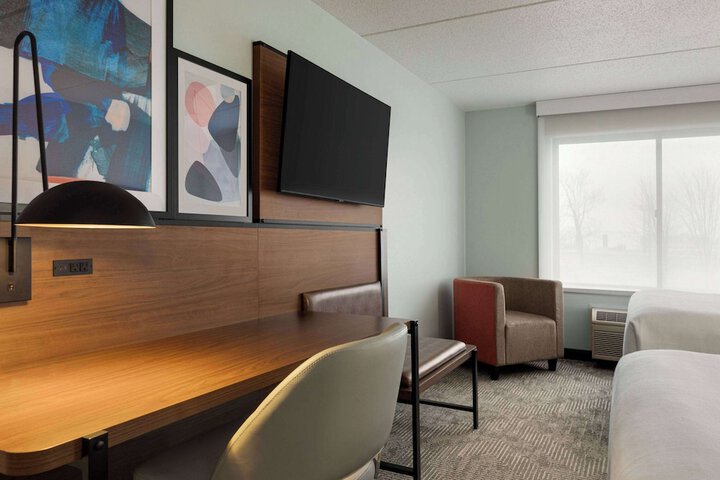Wingate by Wyndham Green Bay / Airport