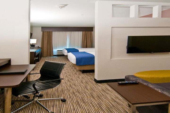 Room 33 of 57