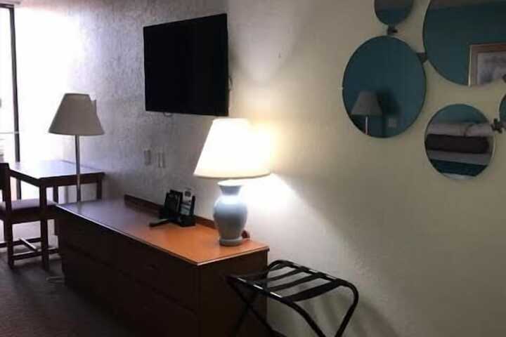 Room 44 of 60