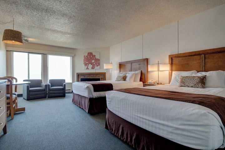 Ester Lee Oceanview Inn