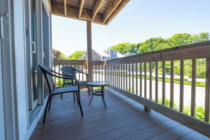 Aspinquid Resort