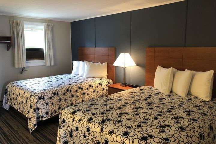 Room 5 of 18