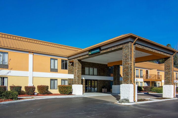Hotel 2 of 41