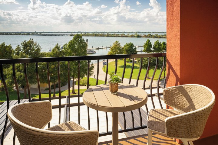 Hilton Dallas / Rockwall Lakefront