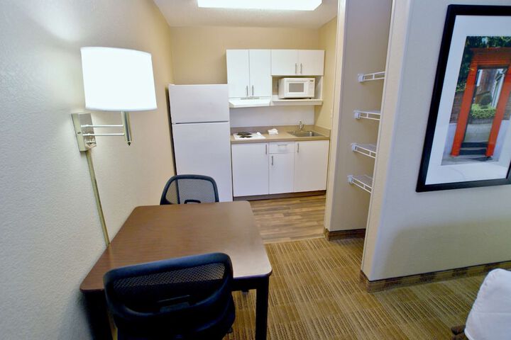 Room 9 of 24