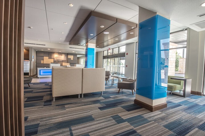 Holiday Inn Express & Suites-Dripping Springs - Austin Area by IHG