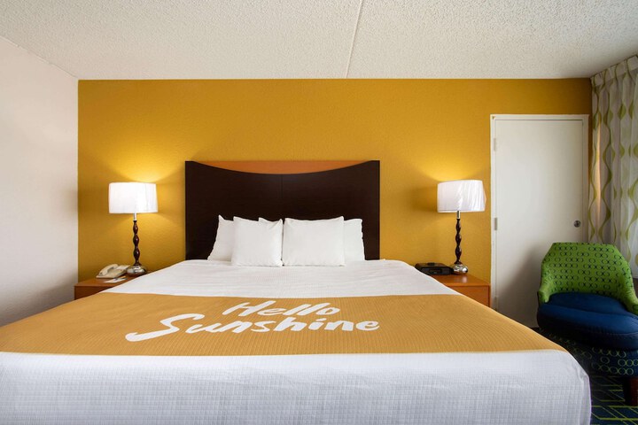 Days Inn by Wyndham Absecon Atlantic City Area