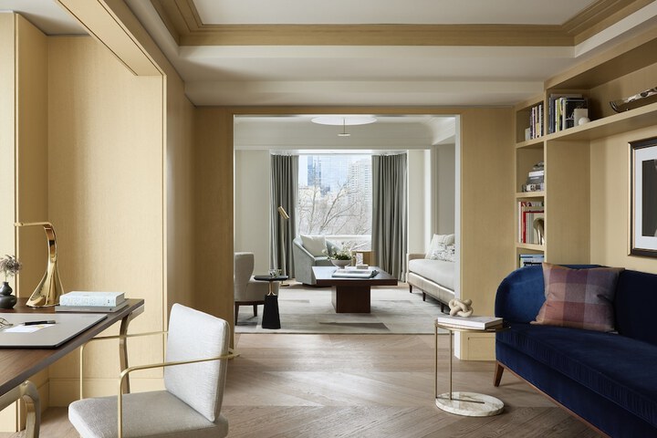 Room 42 of 85