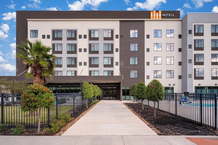 EVEN Hotel Shenandoah - The Woodlands by IHG
