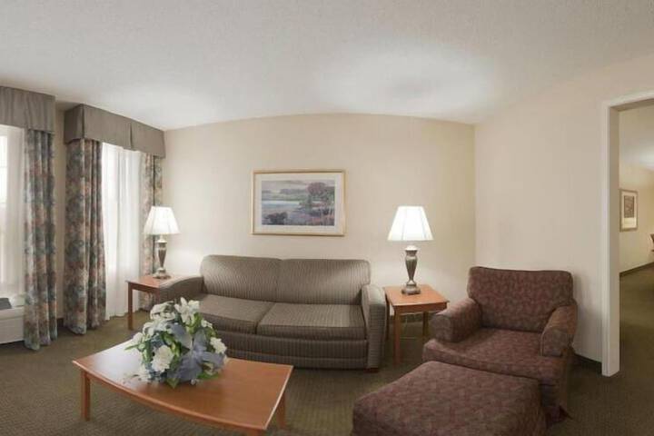 Comfort Inn & Suites Fultondale Gardendale I-65