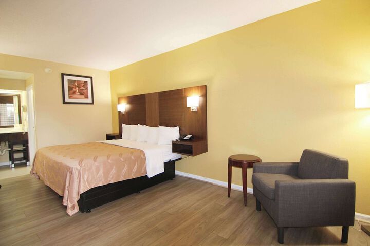 Room 16 of 31