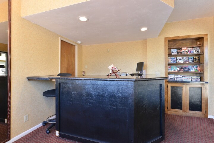 Hotel Interior 10 of 49