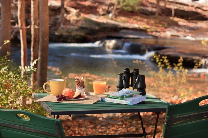 The Woodstock Inn on the Millstream
