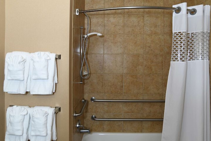 Room 62 of 123