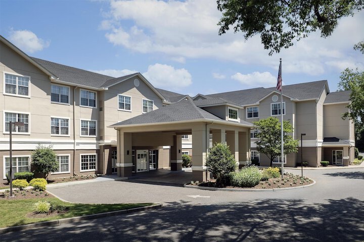 Homewood Suites by Hilton Newark-Cranford