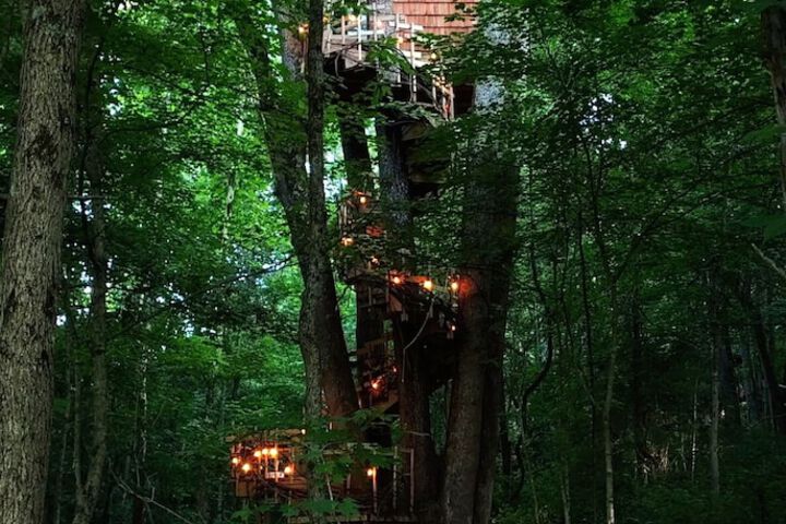 Lost River Hostel