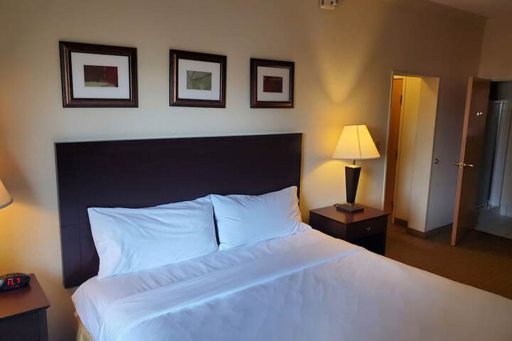 Room 8 of 23