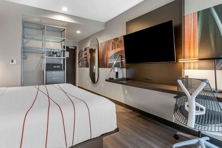 Room 19 of 45