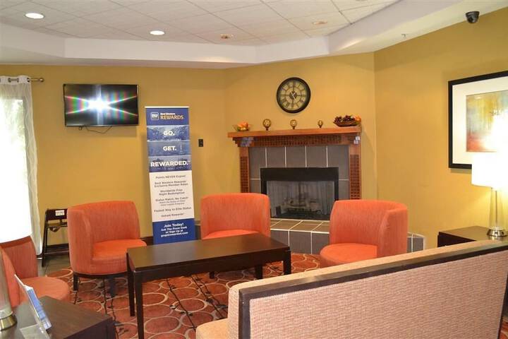 Days Inn by Wyndham Laurel MS