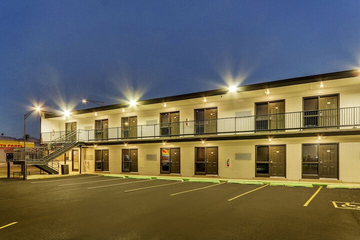 Hotel 4 of 24