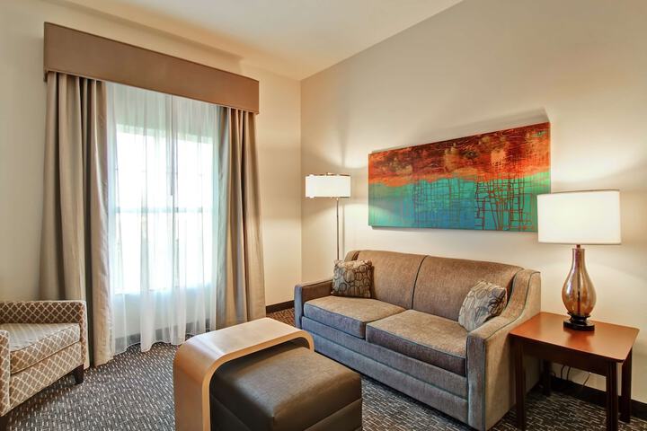 Room 28 of 39