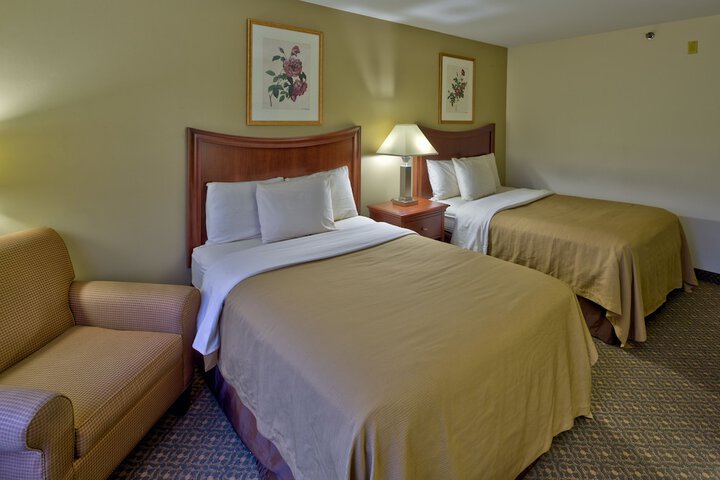 Country Inn at the Mall
