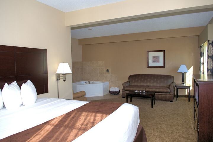 Room 26 of 43