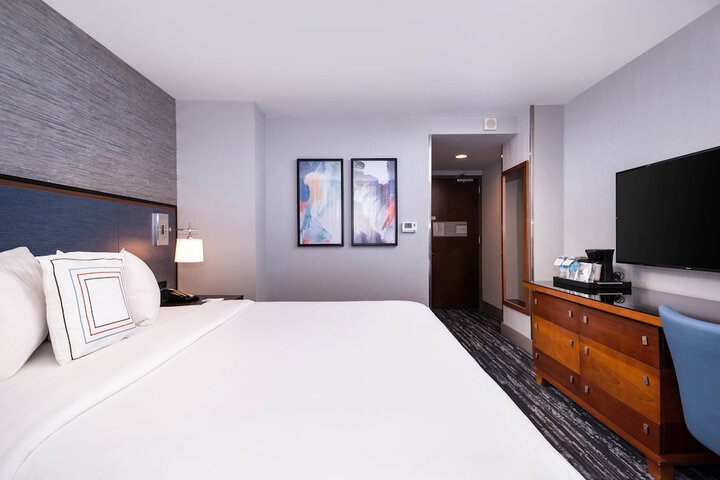 Room 7 of 28