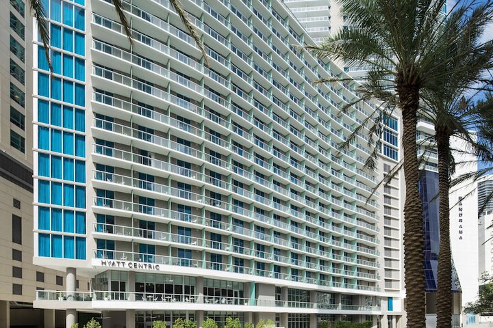 Hotel 3 of 64