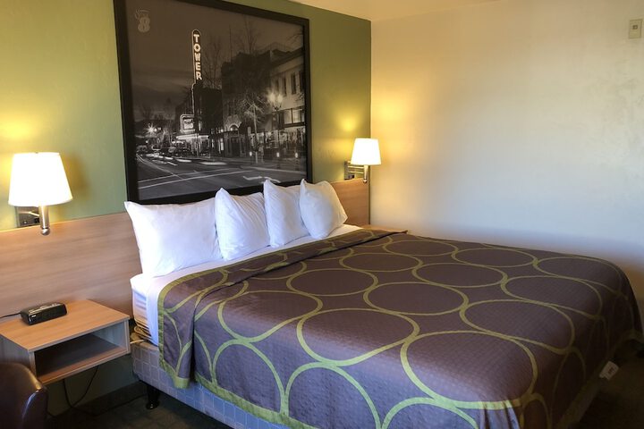 Room 19 of 42