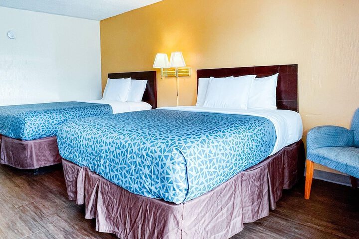 Rodeway Inn & Suites Carrollton