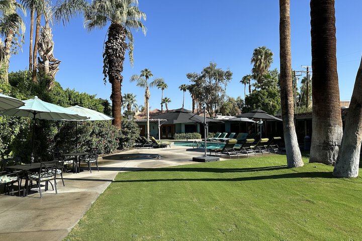 Hotel 2 of 85