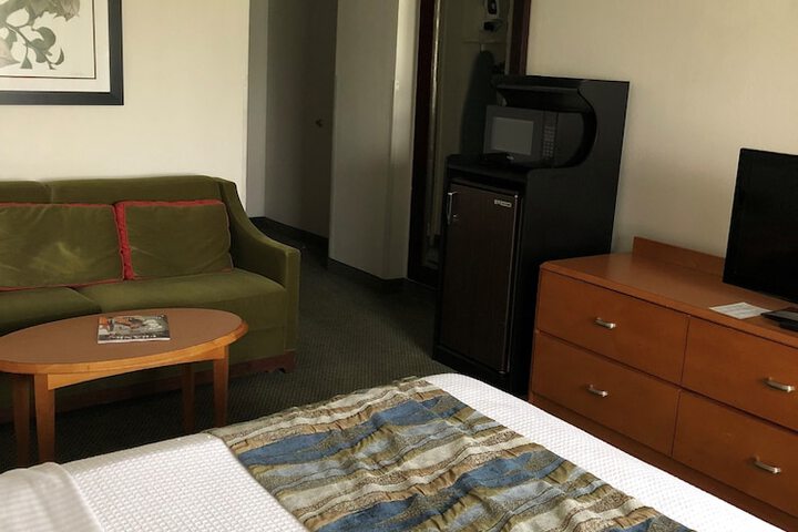 Room 15 of 44