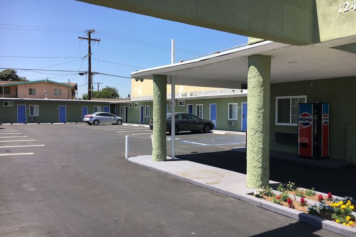 Town House Motel