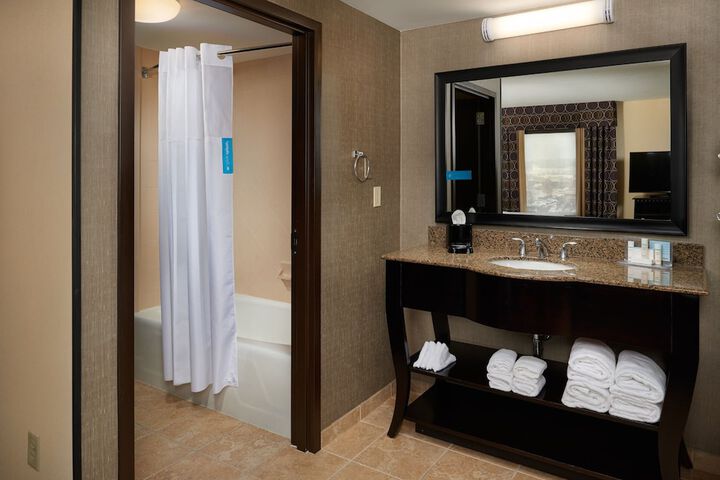 Room 42 of 75