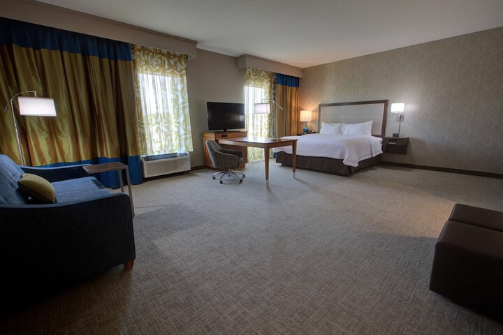 Room 12 of 34