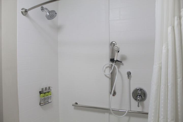 Holiday Inn Express & Suites Latta by IHG