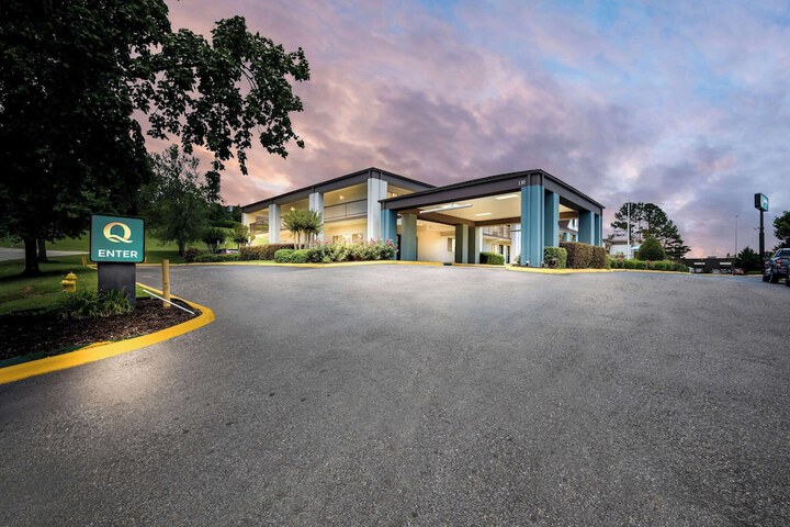 Hotel 4 of 67