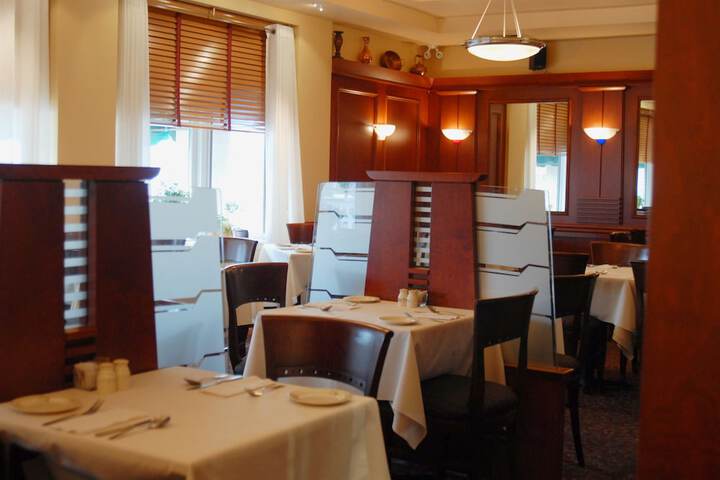 Dining 22 of 34