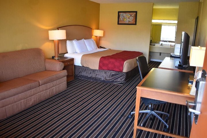 Room 15 of 25