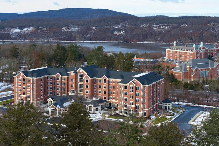 Hotel 4 of 92