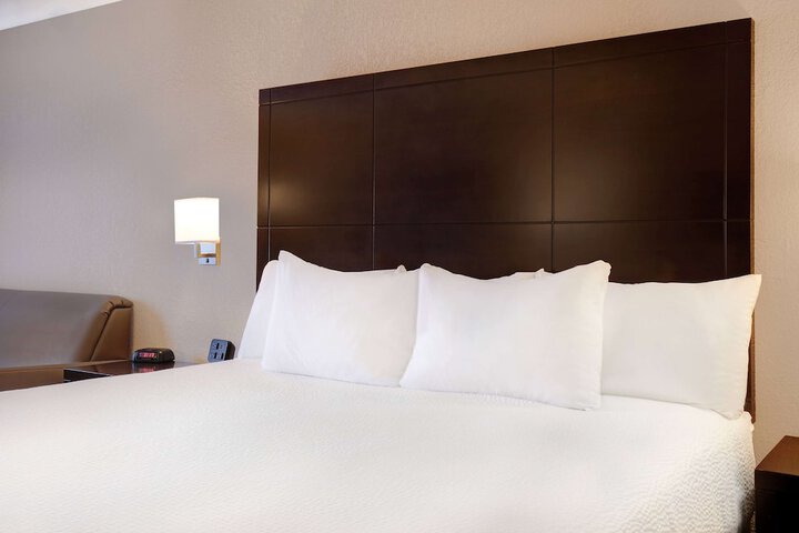 Room 40 of 56
