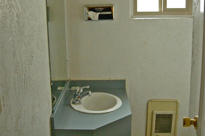 The Hub Motel